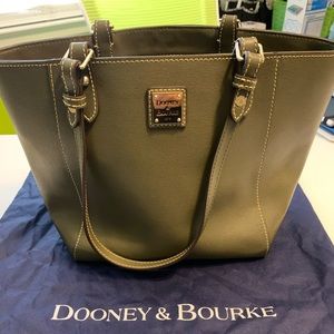 Dooney & Bourke purse